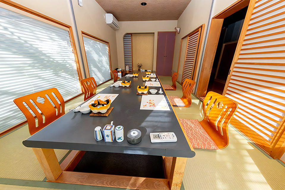 10名様までの掘りごたつ個室・仕切った際には5名様で利用可能